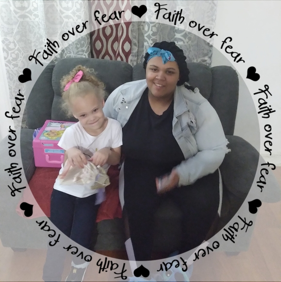 Meet your Posher, Holly - Picture 1 of 1